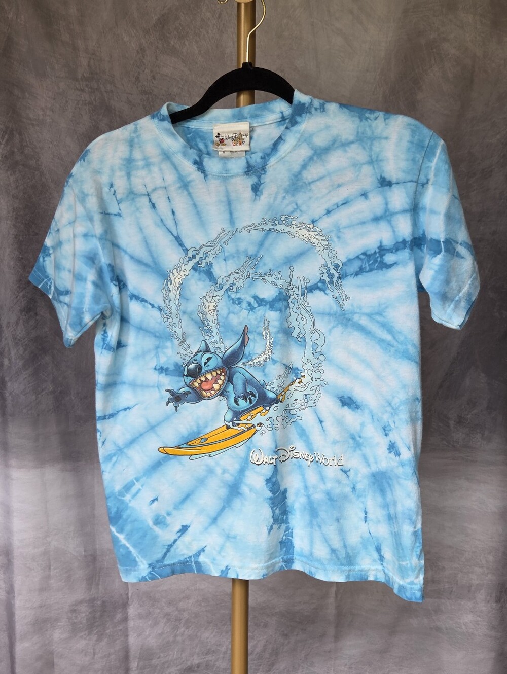 Boys Vintage Disney World Stitch Tie Dye T-Shirt Size Medium - NWOT